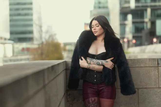 Minola