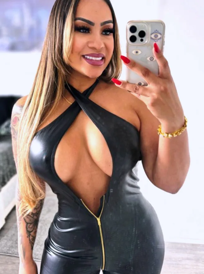 Nina Dellix