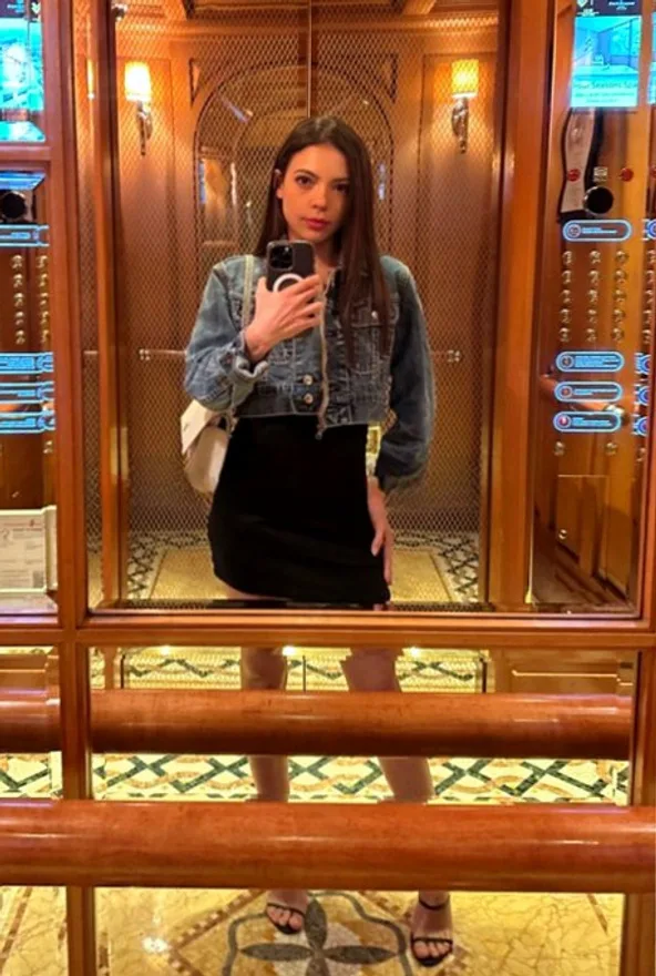Petit Jolie